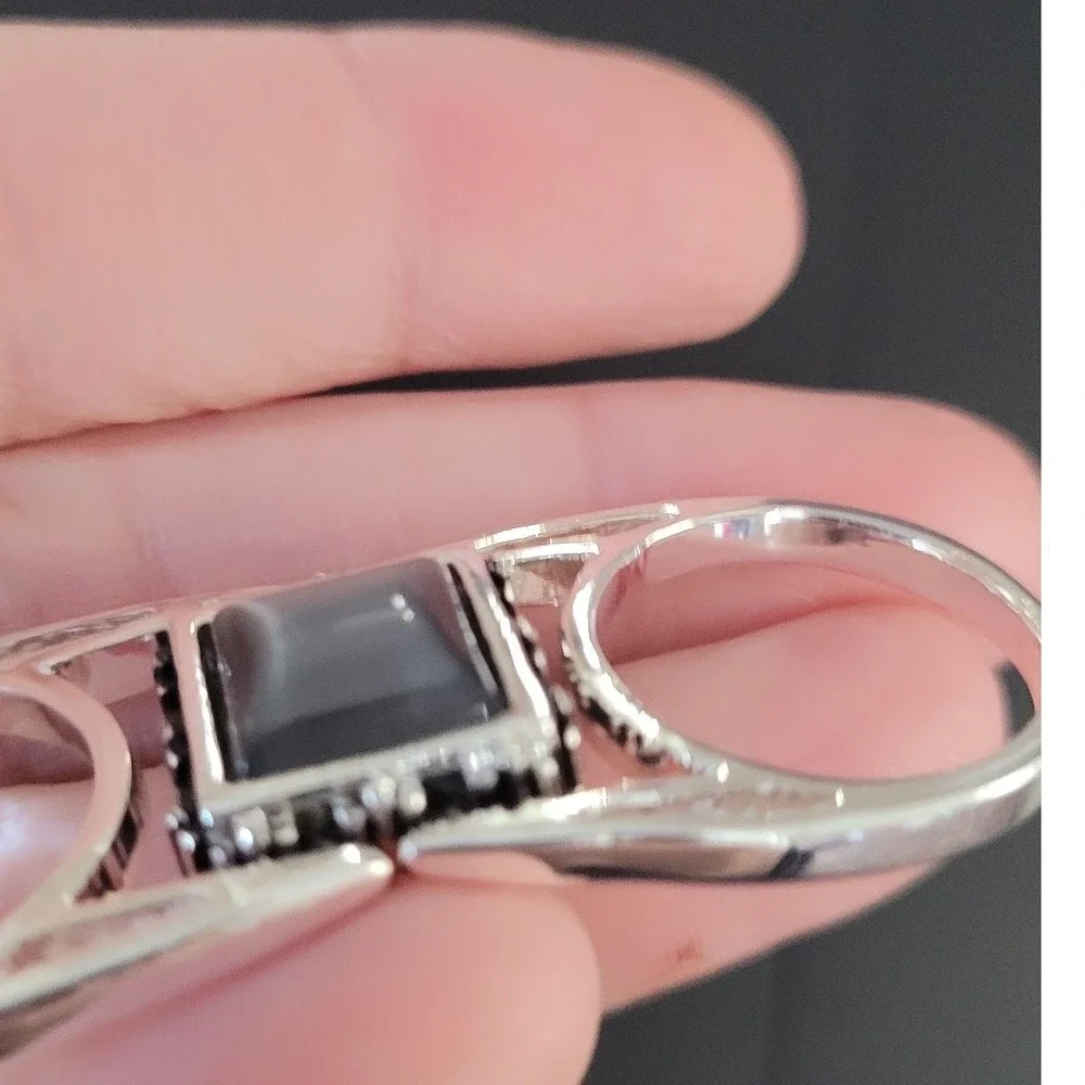 Reversible Flip Ring Square Black and White Stones Silver Tone Size 7